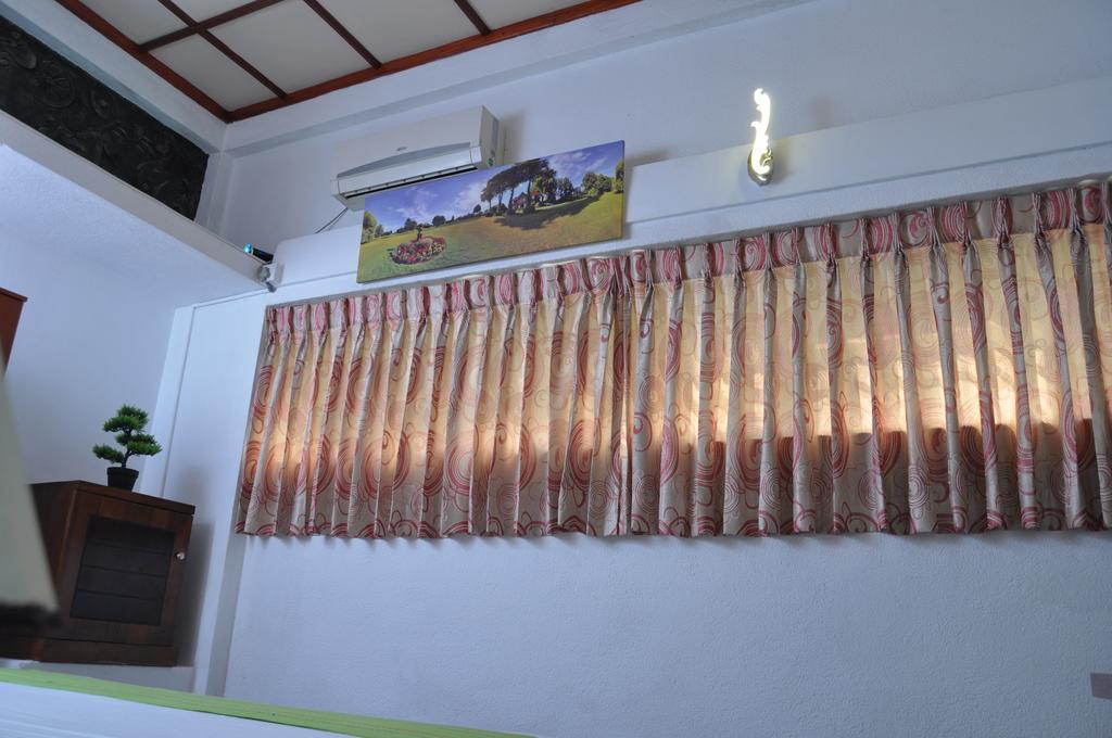 Guest Ryan Hotel Katunayaka Buitenkant foto