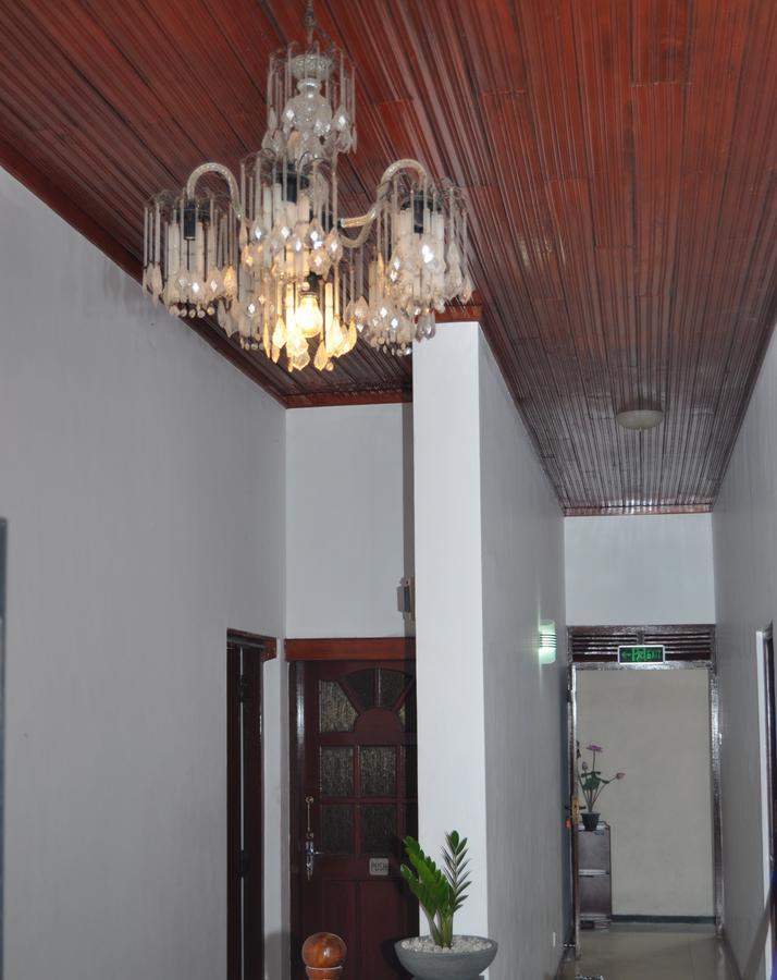 Guest Ryan Hotel Katunayaka Buitenkant foto